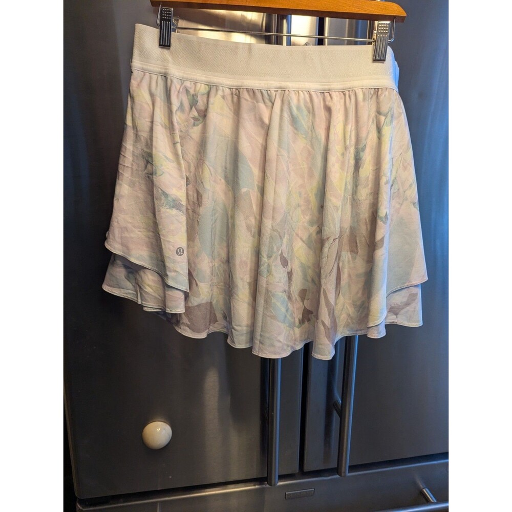 Lululemon Watercolor Print Floral Tennis Pull on Skirt Sz 14